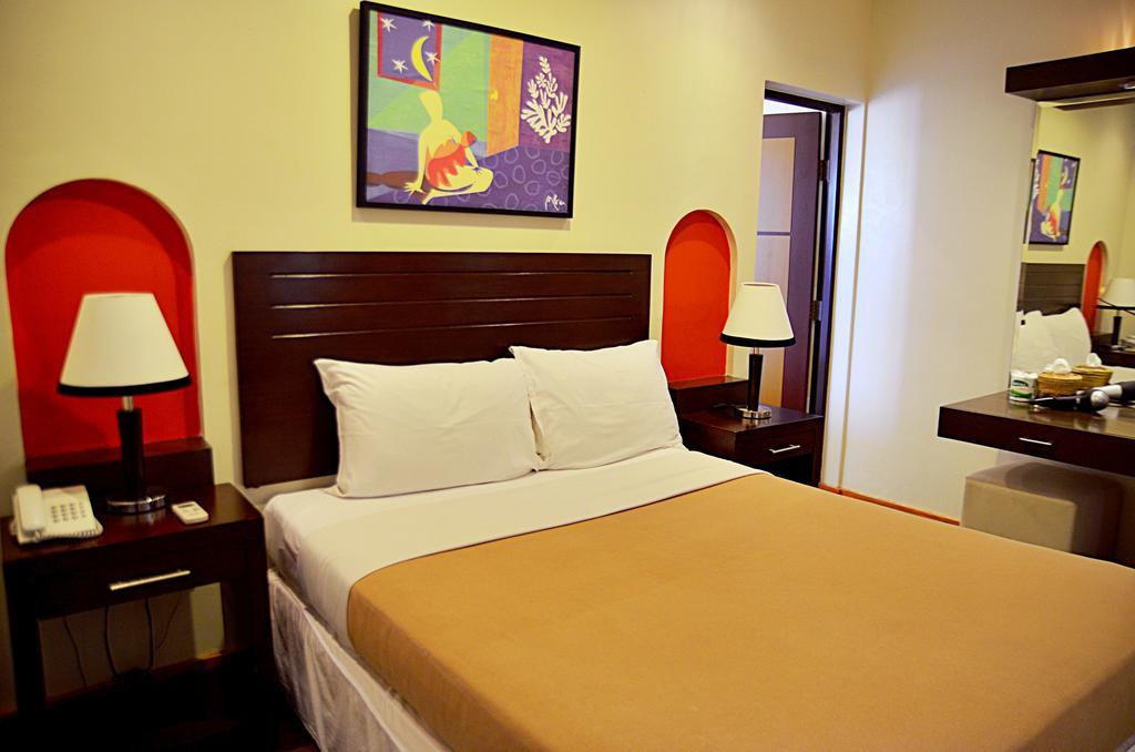 Thunderbird Resorts - Poro Point San Fernando City  Exterior photo