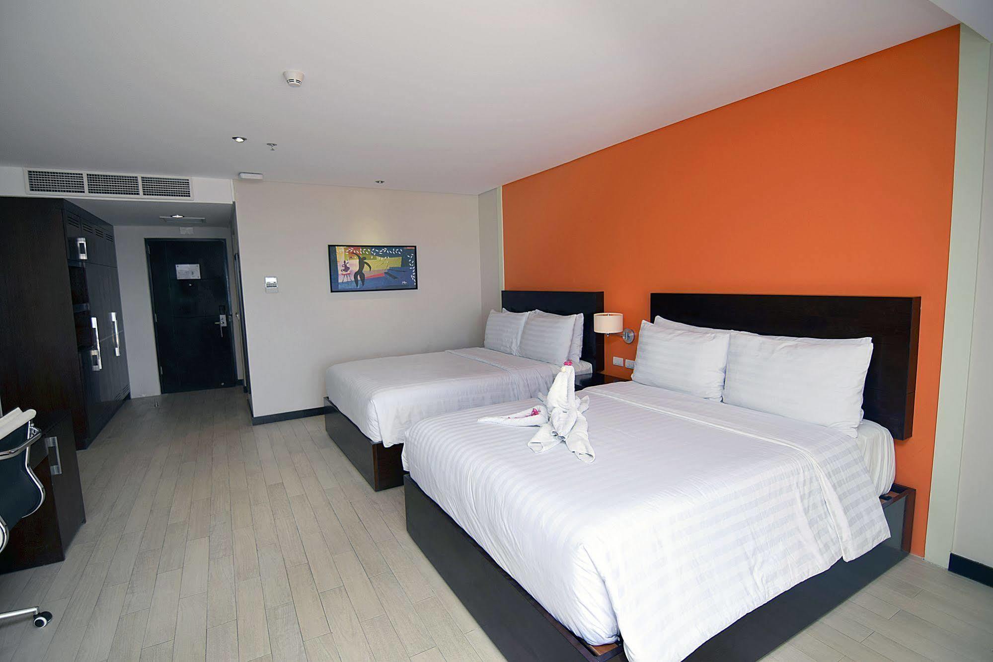 Thunderbird Resorts - Poro Point San Fernando City  Exterior photo