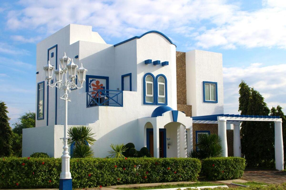 Thunderbird Resorts - Poro Point San Fernando City  Exterior photo